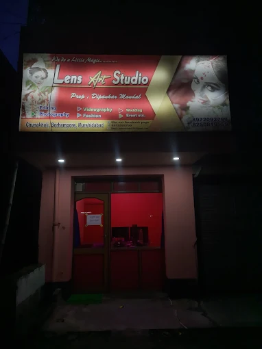 Lens Art Studio